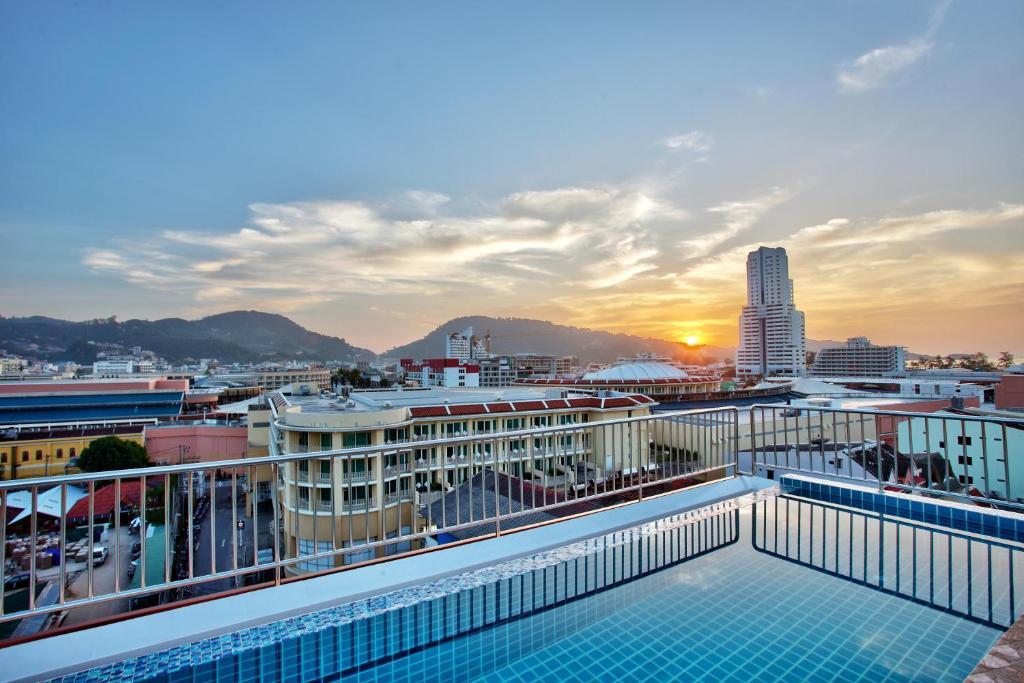 Orchid Resortel Patong Eksteriør billede